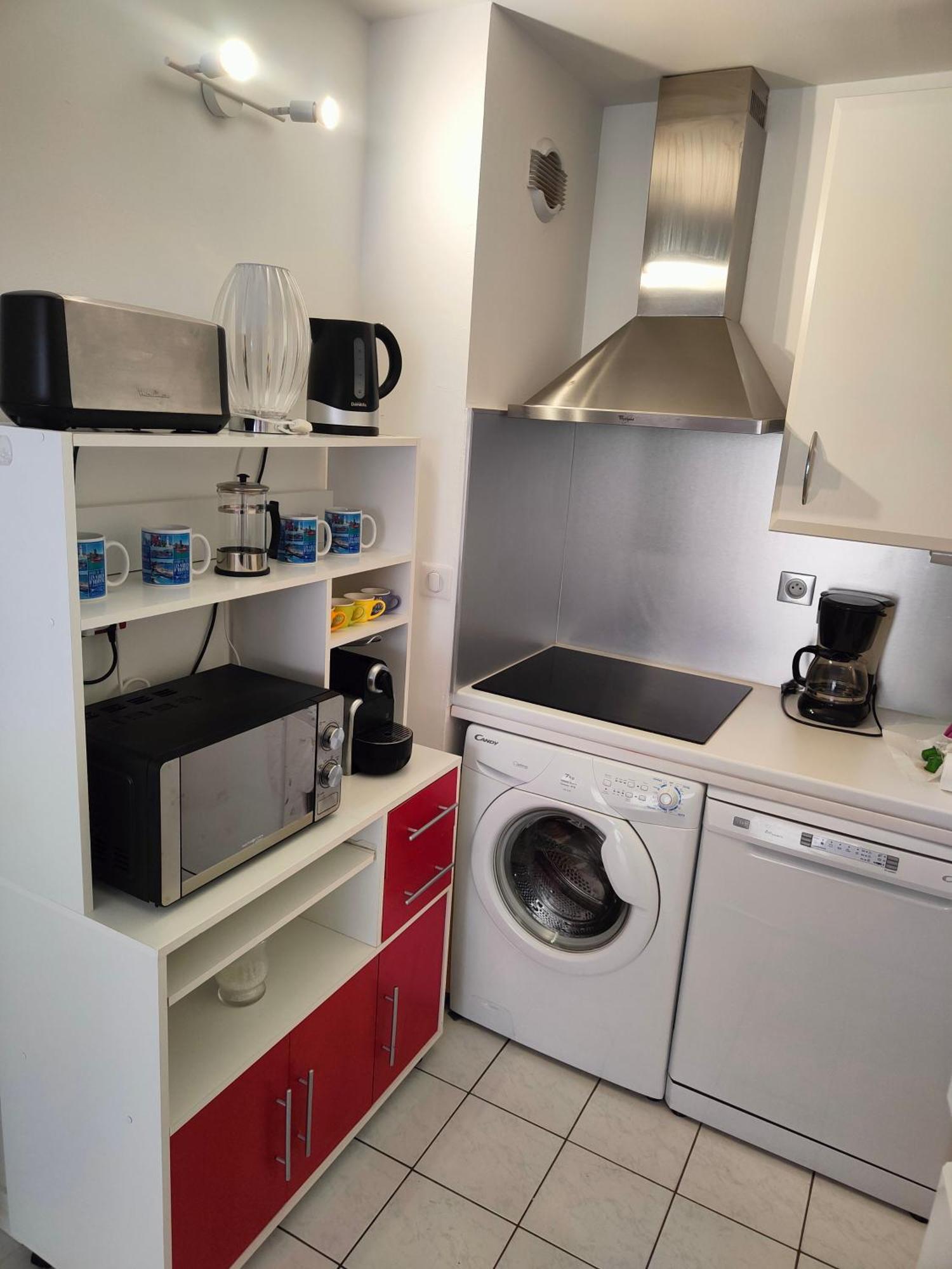 Appartement 2 Pieces Avec Une Grande Terrasse, 3 Etoiles, Wifi, Box Pour Vehicule Et Velos Les Sables-dʼOlonne Buitenkant foto